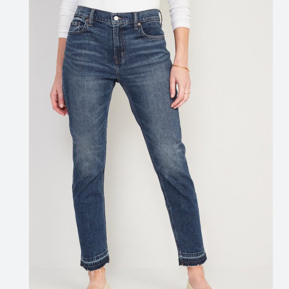 Old Navy Mid-Rise Boyfriend Straight Cut-Off Jeans